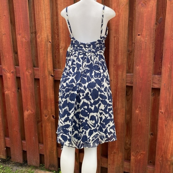 BCBG Maxazria Dress Size 4 - Picture 7 of 9